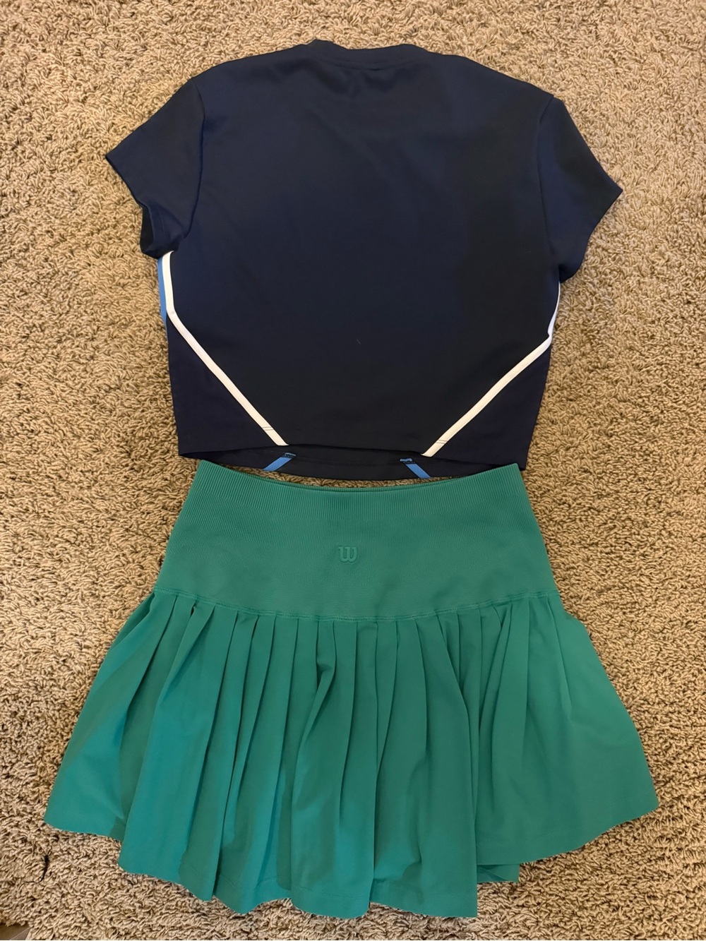 Wilson Navy Short-Sleeve Crop Top with Green Midtown Wrap Skirt Set - M - Picture 2 of 2